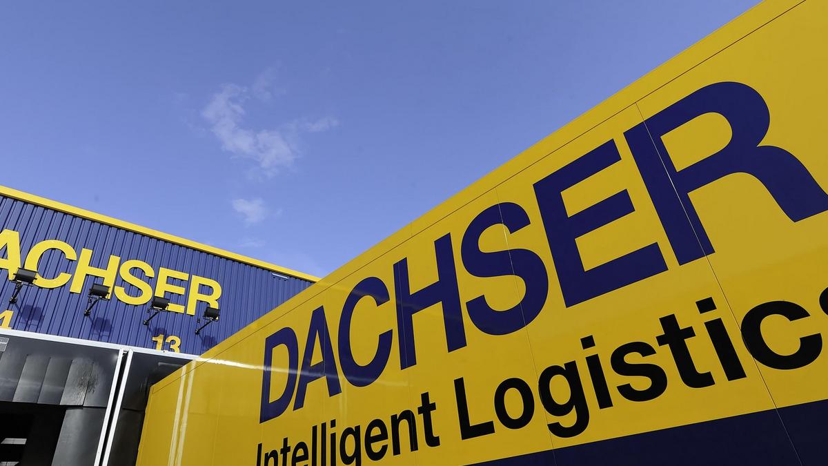 Dachser-warehouse-truck