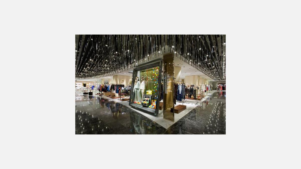 Isetan - 3e étage : "International Designers"