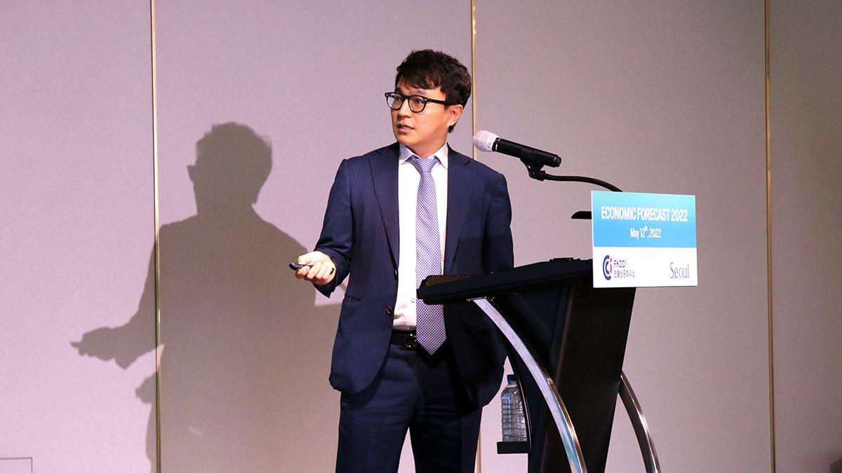 Economy experts share insights during Economic Forecast Seminar 2022 Economy experts share insights during Economic Forecast Seminar 2022