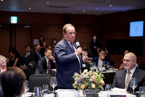FKCCI welcomes former President Mr. François Hollande for an exceptional dinner FKCCI welcomes former President Mr. François Hollande for an exceptional dinner