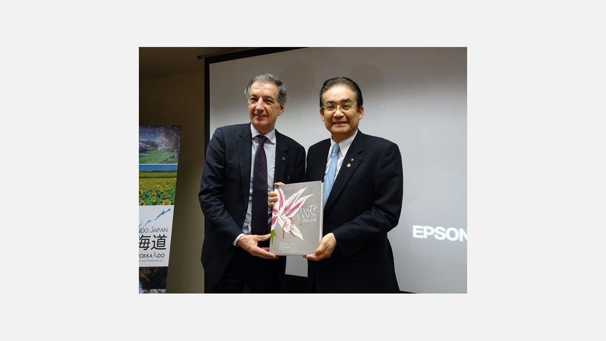 La CCI France Japon a offert le livre Lys et Canon...