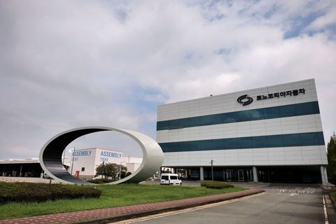 Renault Korea Busan plant will produce and export pure Electric Vehicles starting 2025 Renault Korea Busan plant will produce and export pure Electric Vehicles starting 2025