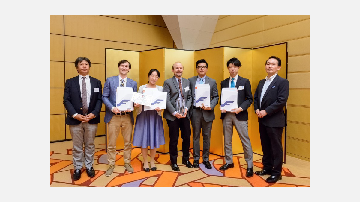 Team 5: 1st Prize Winners - Photo by Antony Tran - PhotoLIFE.14