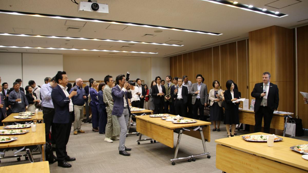... et inauguré une séance de networking.