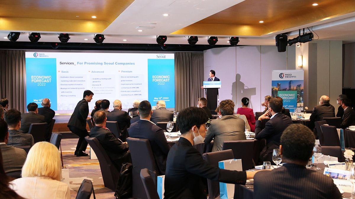 Economy experts share insights during Economic Forecast Seminar 2022 Economy experts share insights during Economic Forecast Seminar 2022