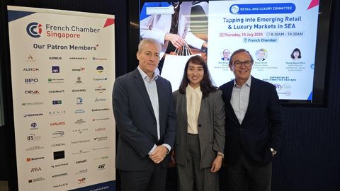 Picture of three speakers talking about Retail & Luxury Markets in SEA