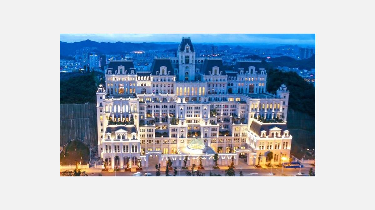 Guiyang Art Centre Hotel, Emblems Collection