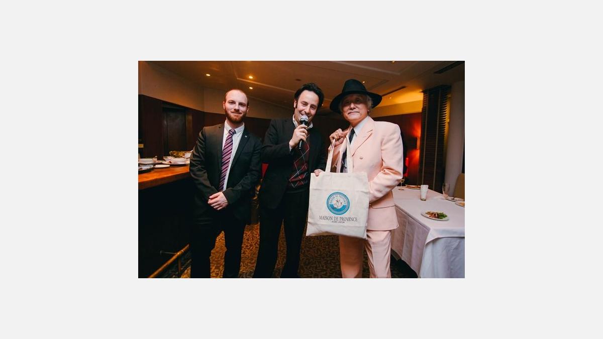 Azy Azzouz a offert des produits de la marque Maison de Provence à gagner lors d'une tombola