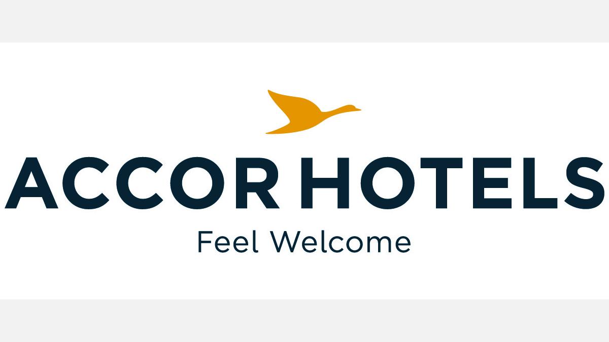 Accor_Hotels+accroche-CMJN