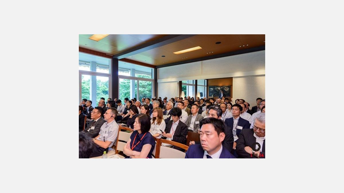 Ce symposium sur l'énergie a fait salle comble à la Résidence de l'ambassadeur.