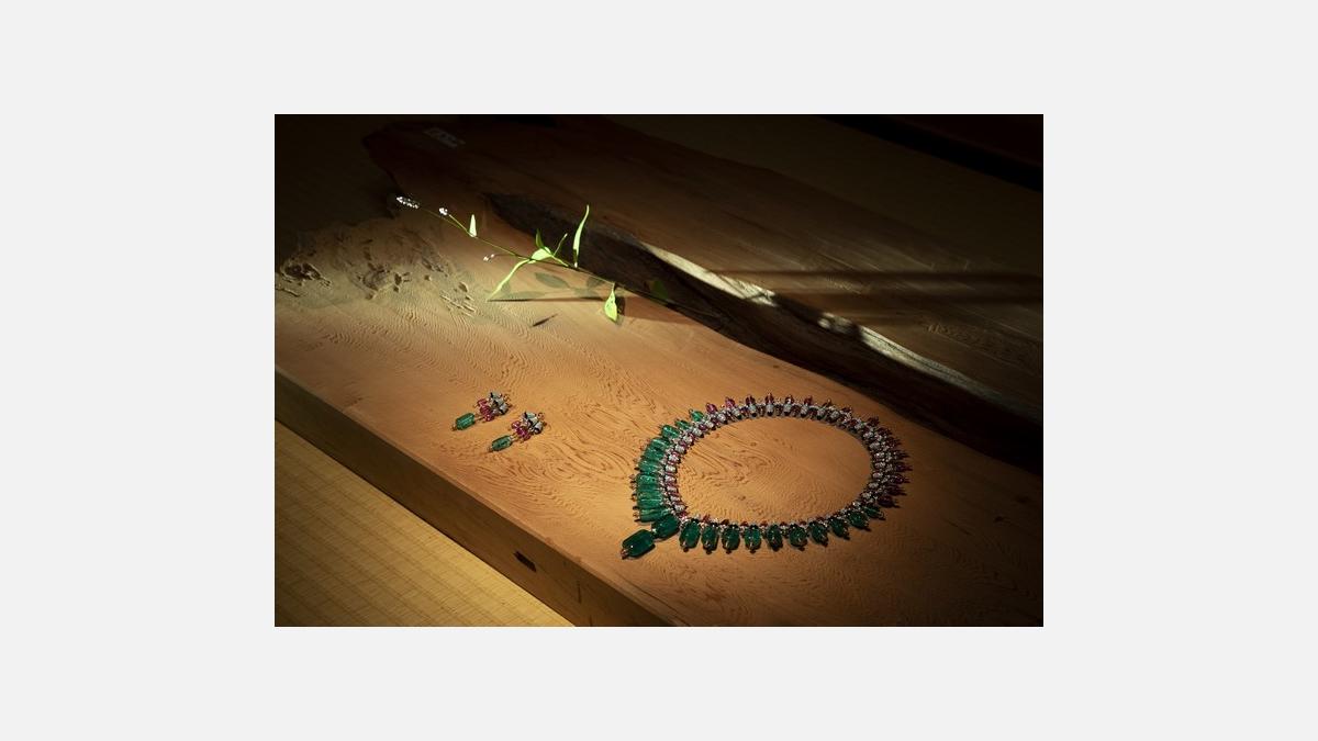 Chapter 1: Material Transformation and Colors “ Treasure Pieces ” New Material Research Laboratory (NMRL) Chapter 1: Material Transformation and Colors “ Treasure Pieces ” New Material Research Laboratory (NMRL)