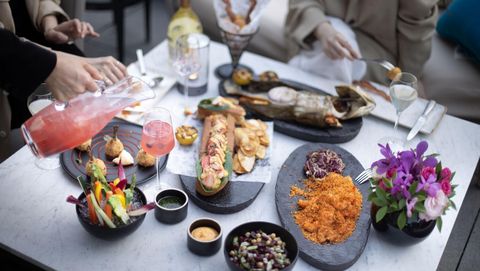 포시즌스 호텔 서울, 야외 라운지 바 ‘가든 테라스’에서 마지막 여름을 즐기다 포시즌스 호텔 서울, 야외 라운지 바 ‘가든 테라스’에서 마지막 여름을 즐기다