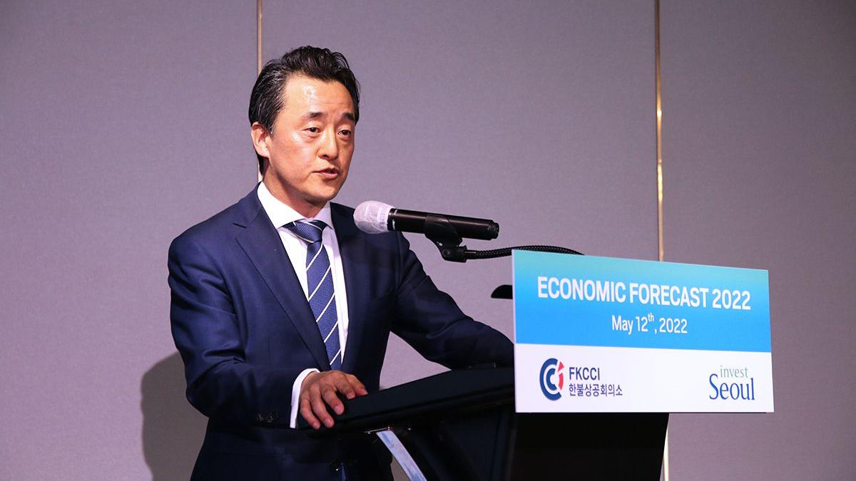 Economy experts share insights during Economic Forecast Seminar 2022 Economy experts share insights during Economic Forecast Seminar 2022