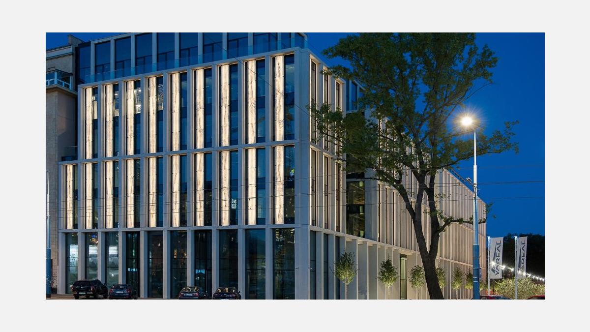 yareal_nowogrodzka_sq