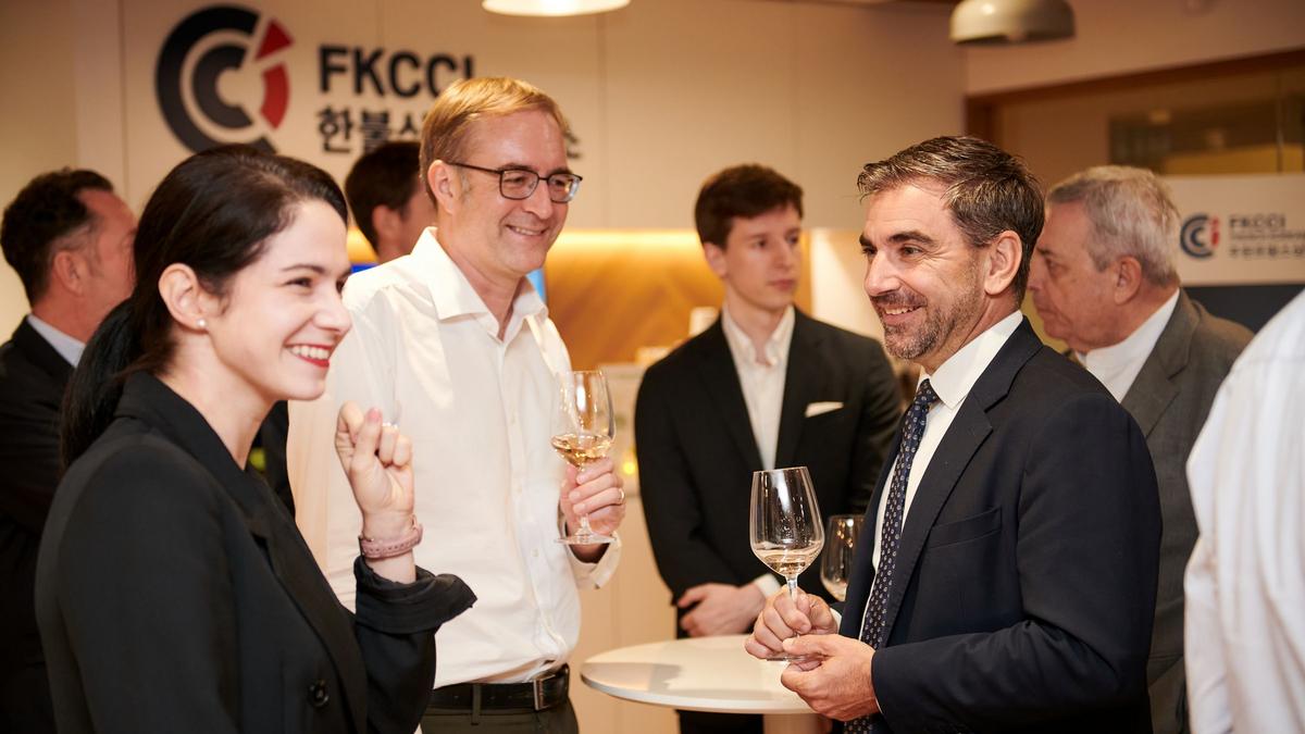 Wine tasting, Wine, Red Wine, Les Grands Chais De France, Networking, French Wine , MAsterclass, France, Korea, multicultiral