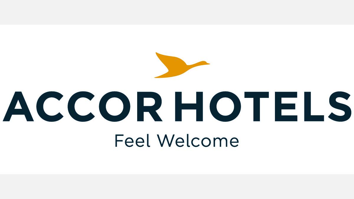 Accor_Hotels+accroche-CMJN
