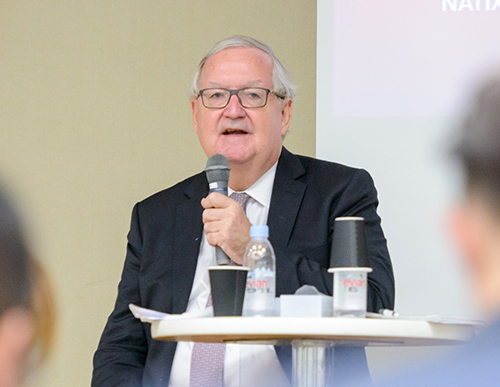 Patrick Artus, Economiste en chef, Natixis Patrick Artus, Economiste en chef, Natixis