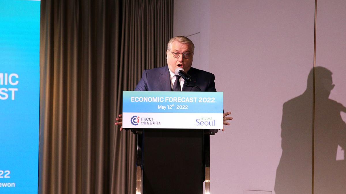 [Translate to Coréen:] Economy experts share insights during Economic Forecast Seminar 2022