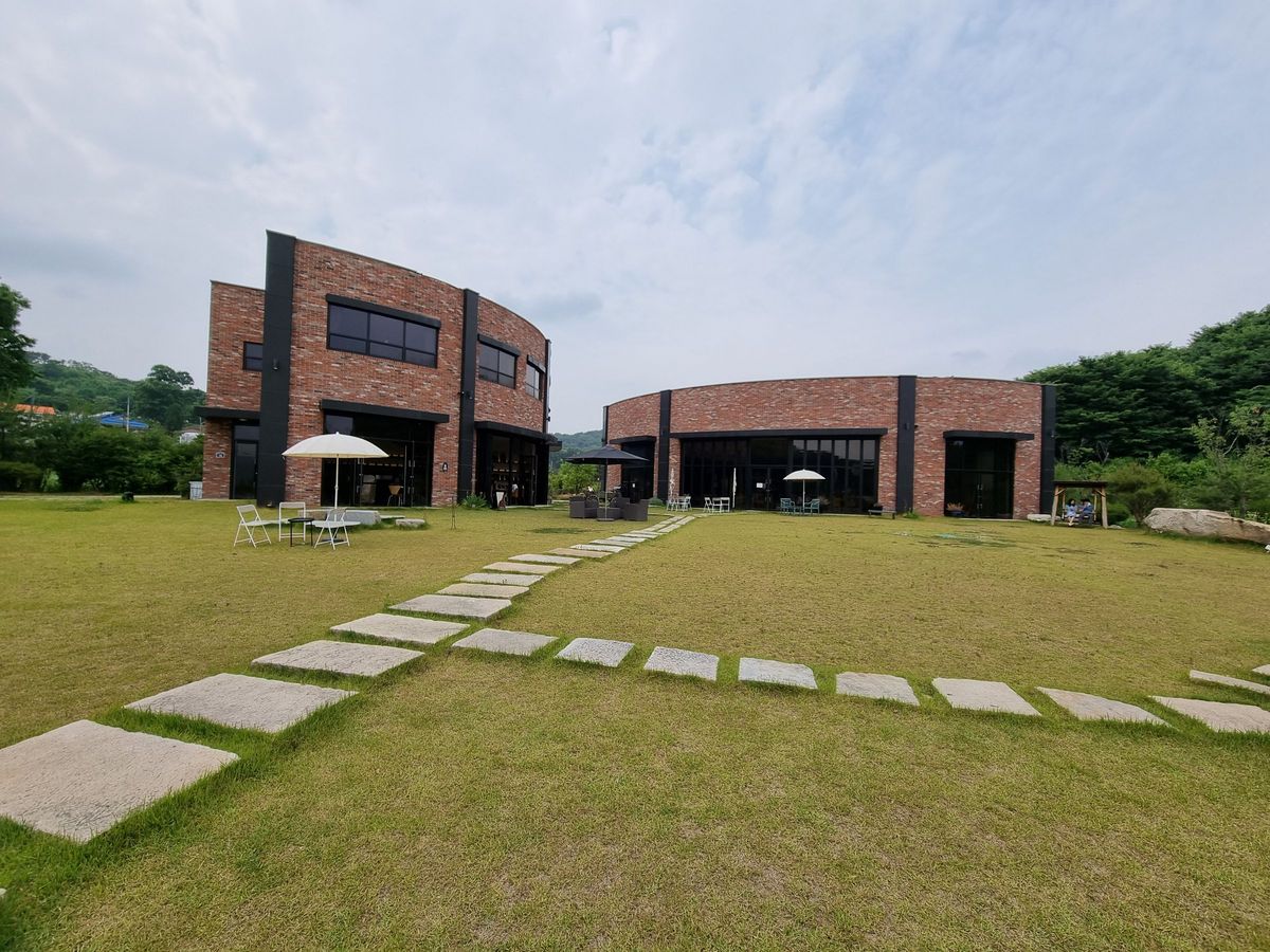 Ouverture de SpaceDol Café au cœur d'un écrin de verdure