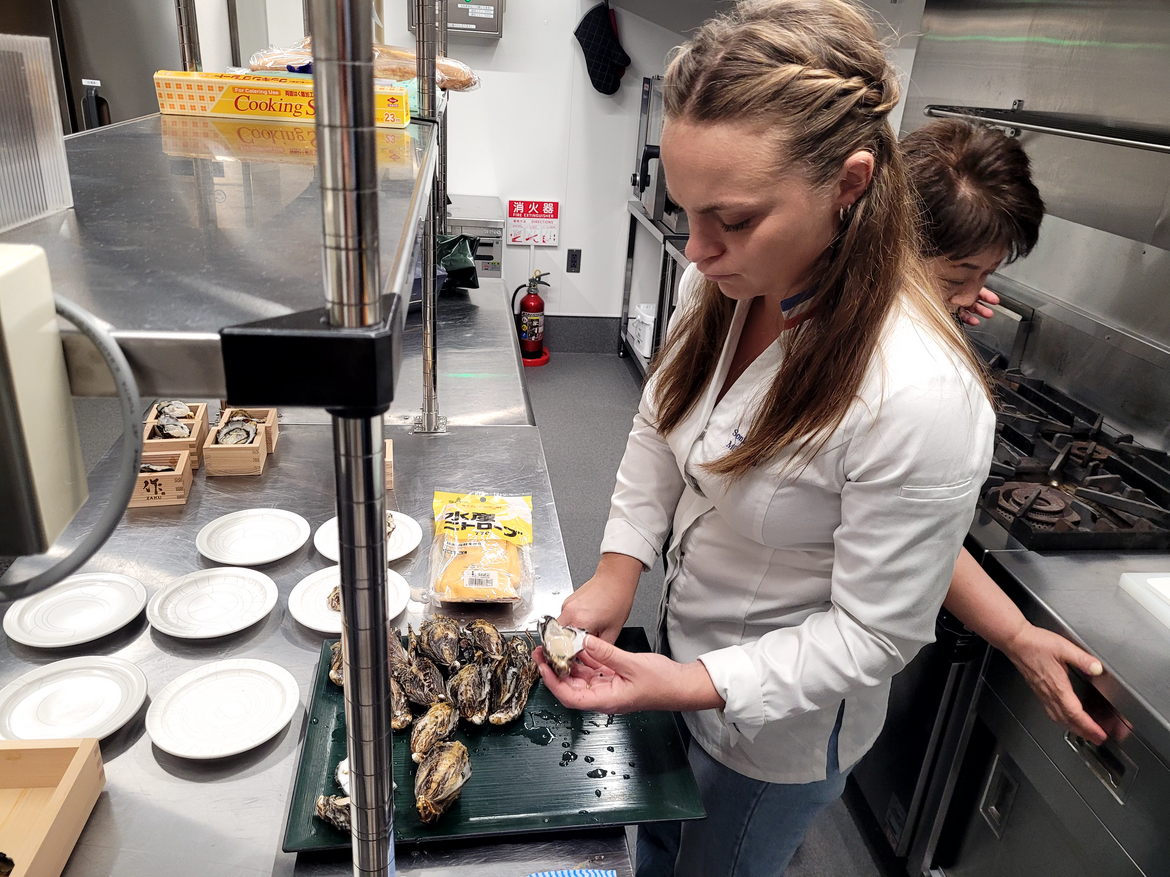 Sonia Bichet preparing