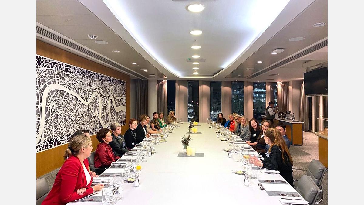 Women's Business Club dinner with Laura Citron