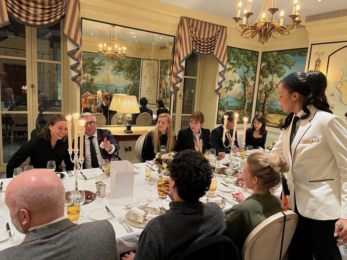 Elizabeth-Anglès-d’Auriac-french-chamber-great-britain