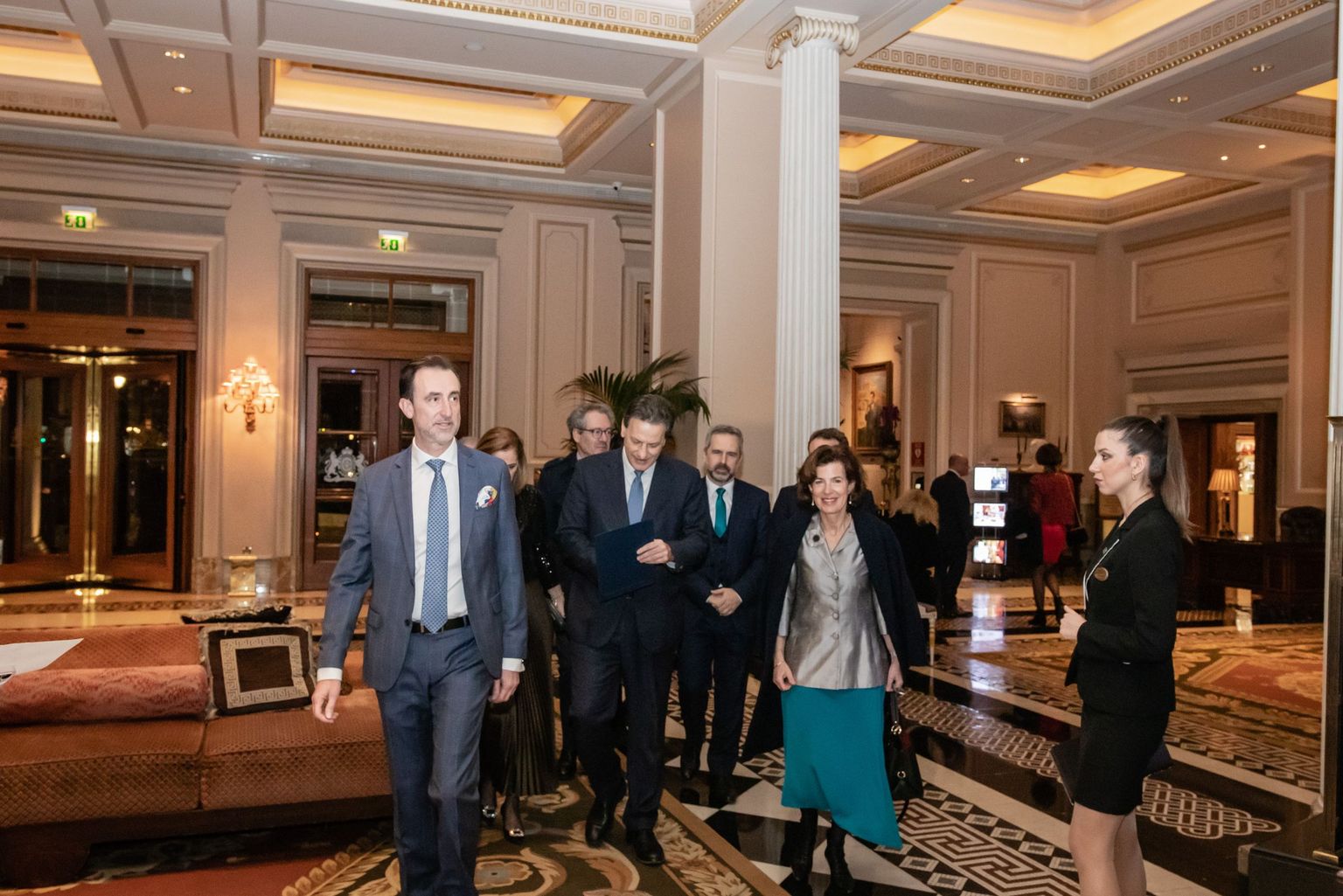 [Translate to Grec:] 