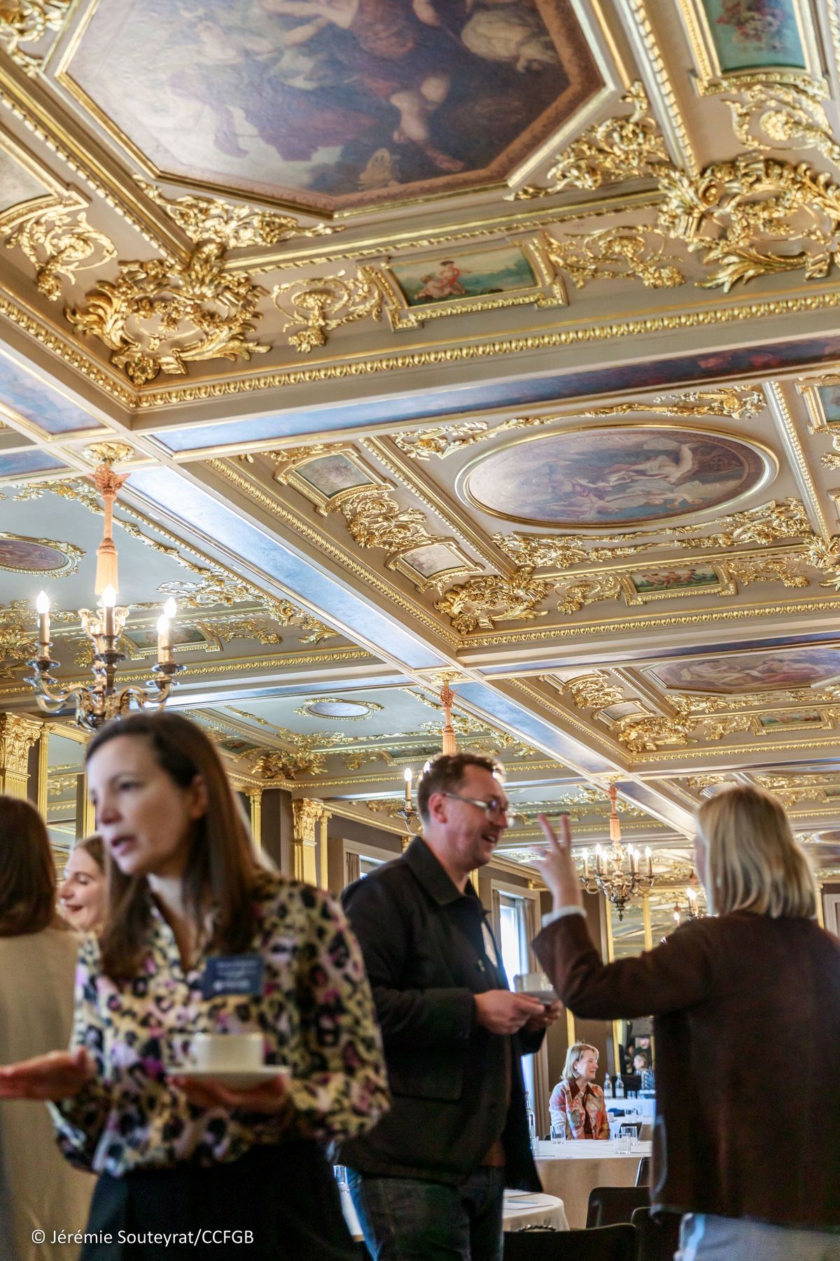 Luxury-Club-Embracing-pre-loved-luxury-French-Chamber-of-Great-Britain