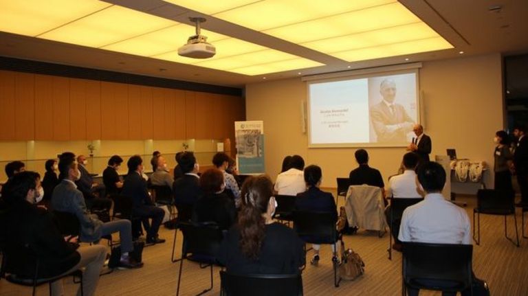 新会員のウェルカムパーティを開催