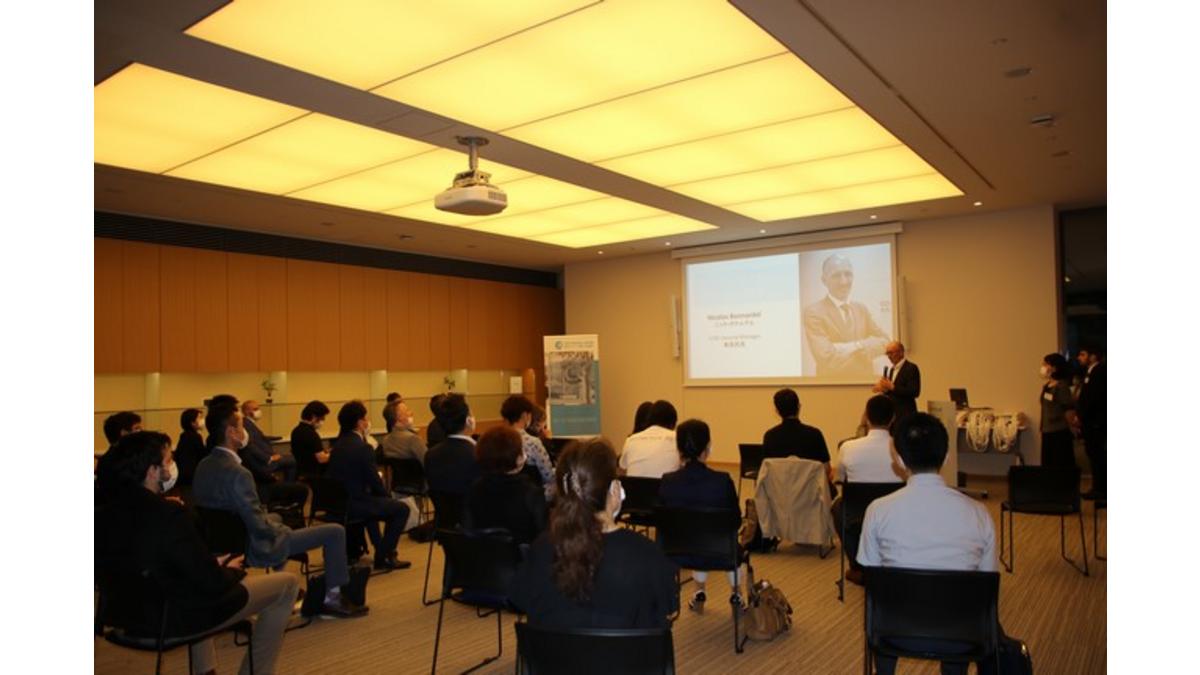 新会員のウェルカムパーティを開催