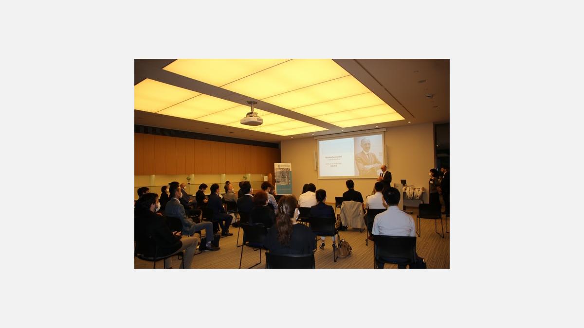 新会員のウェルカムパーティを開催