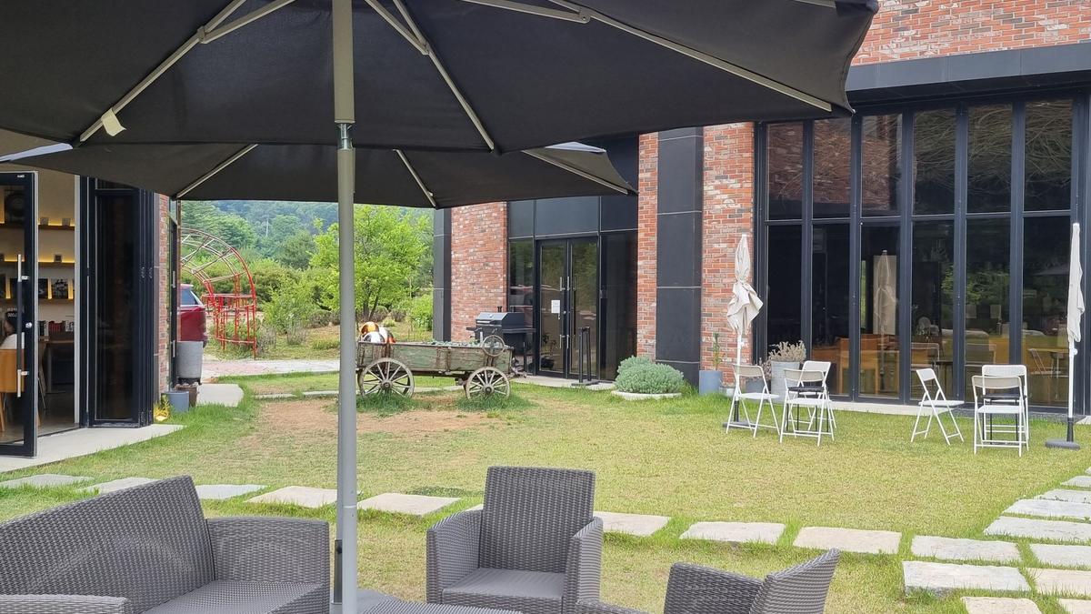 Ouverture de SpaceDol Café au cœur d'un écrin de verdure