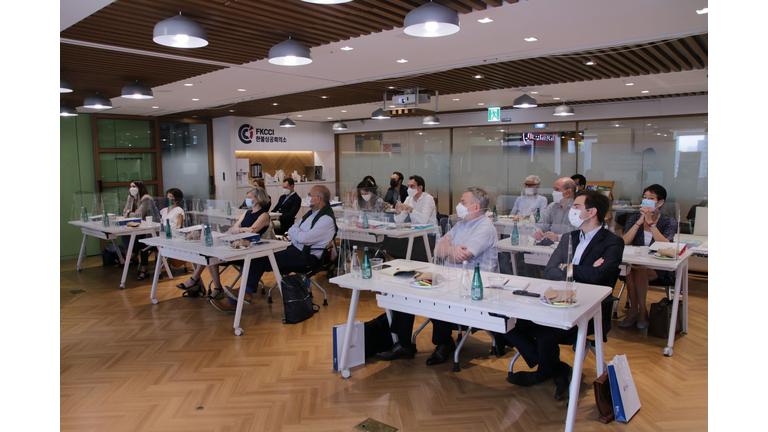 Séminaire des nouveaux arrivants : tout ce qu’il faut savoir pour réussir son expatriation en Corée 