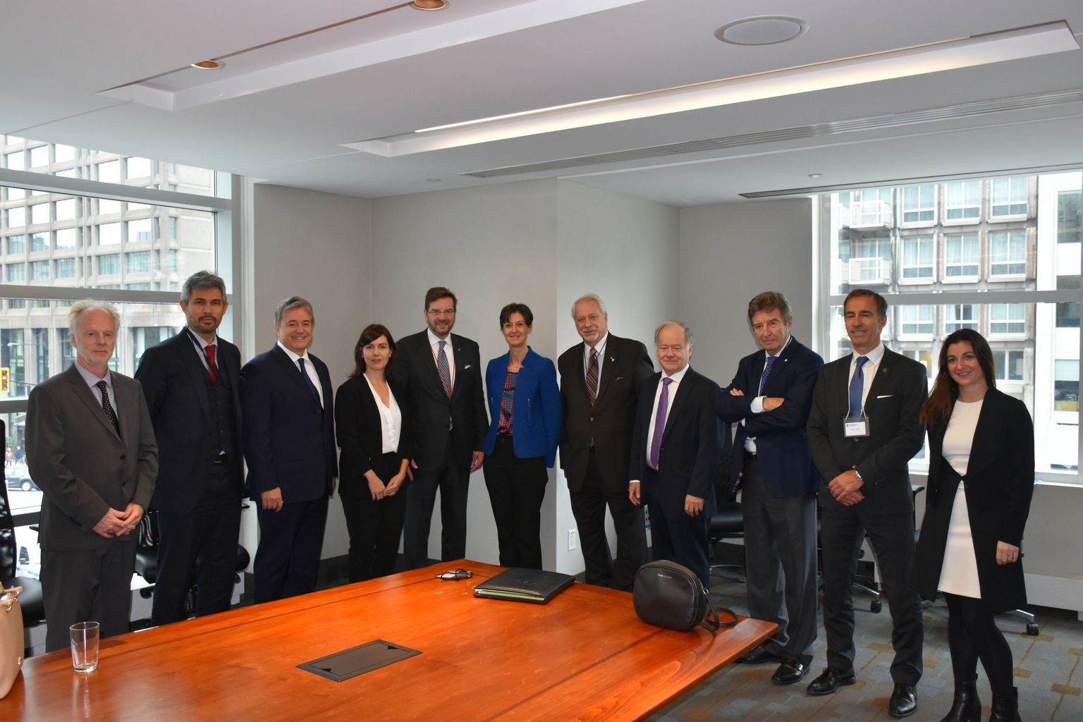 Photo des intervenants lors du déjeuner-conférence CETA ALENA