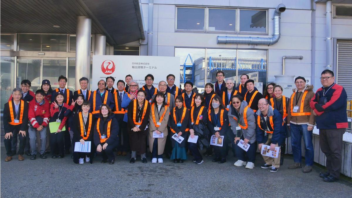 Visite des entrepôts JALKAS à KIX