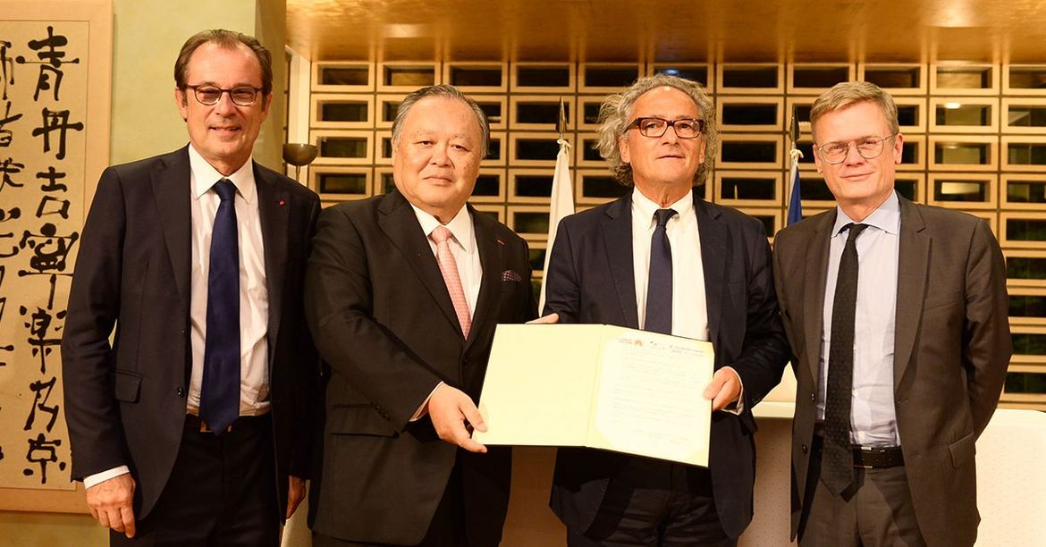 Signature accord touristique