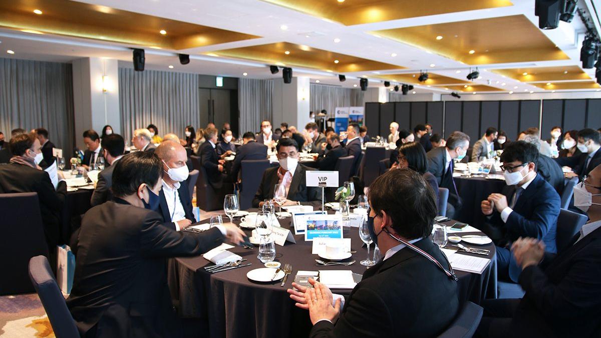 [Translate to Coréen:] Economy experts share insights during Economic Forecast Seminar 2022