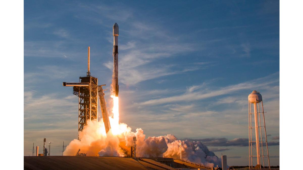 Thales Alenia Space supported the successful launch of first satellite of Korea “425 Project” constellation Thales Alenia Space supported the successful launch of first satellite of Korea “425 Project” constellation