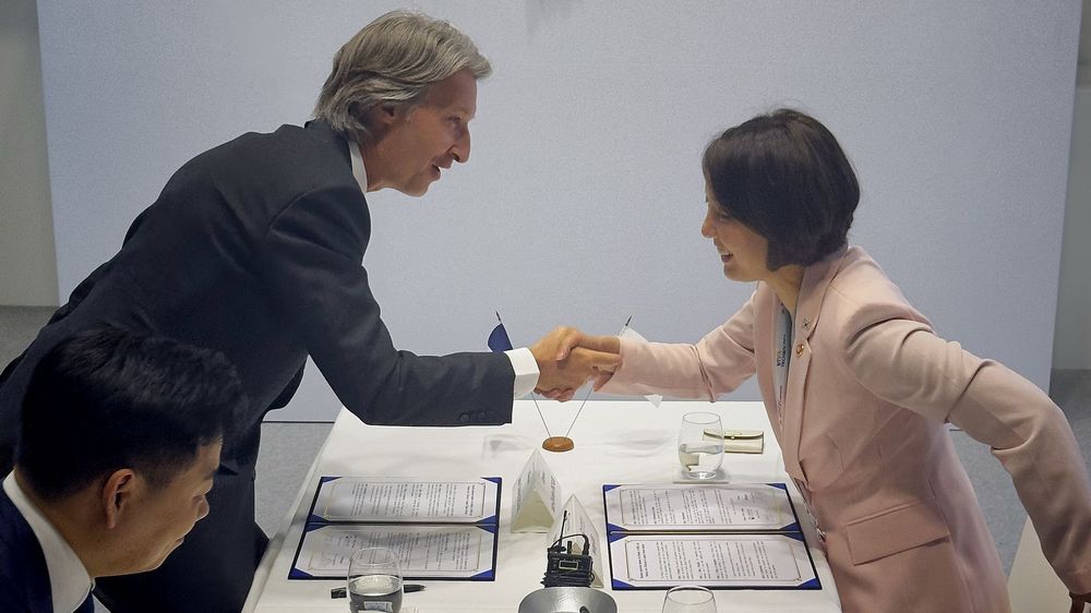 MOU signing ceremony for supporting korean startups