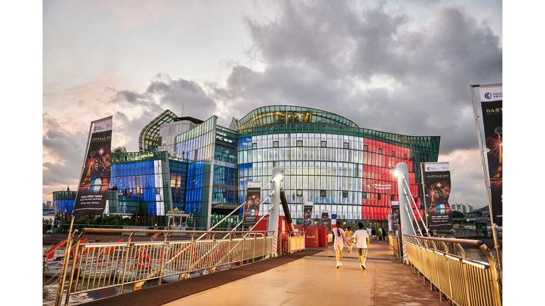 Floating Island Bastille Day 2022