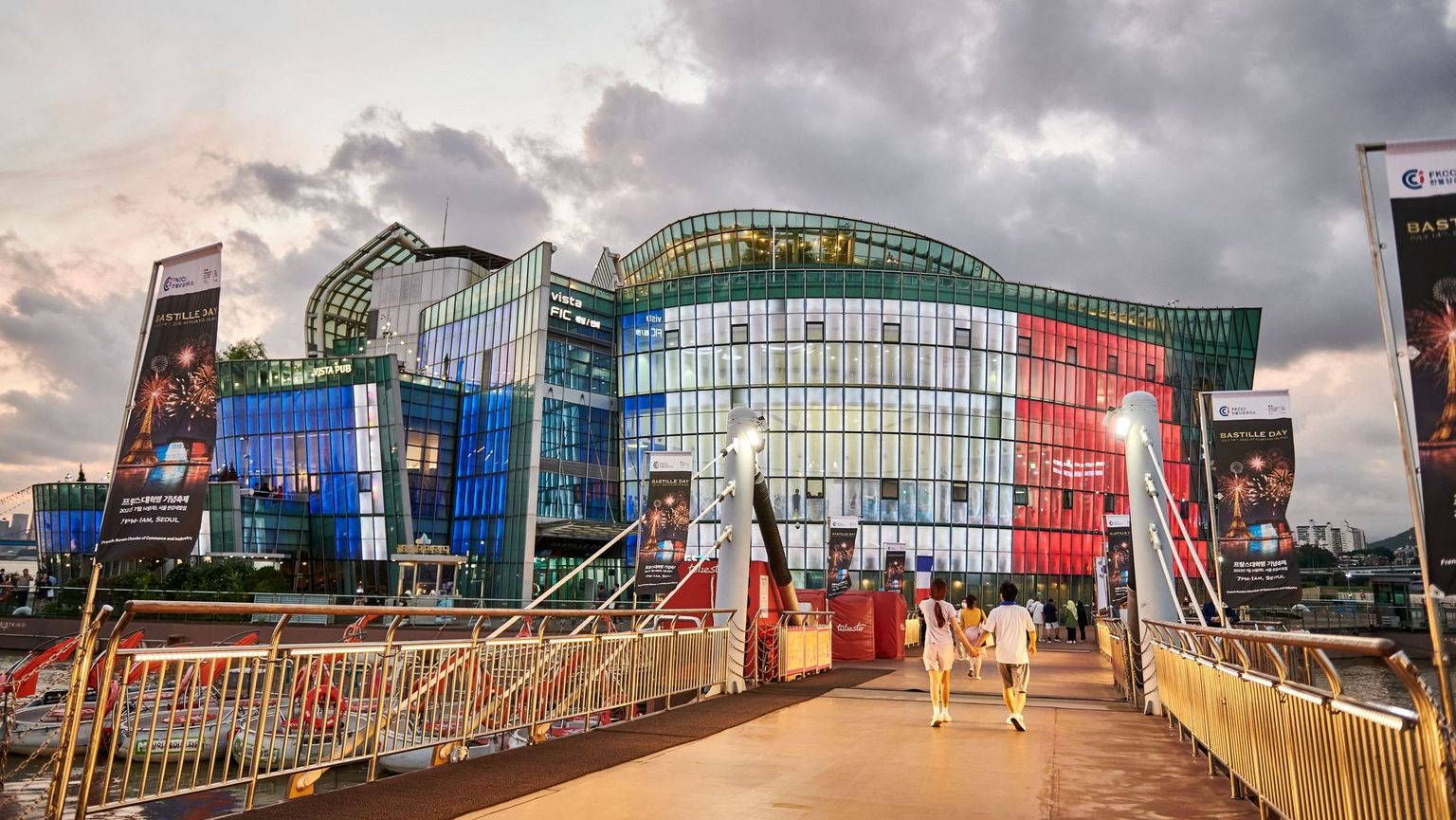 Floating Island Bastille Day 2022