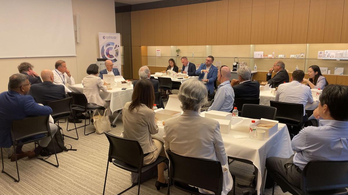 Hydrogen Task Force of MEDEF International, France Hydrogène and the Sectorial Strategic Committee Nouveaux Systèmes Energétiques Hydrogen Task Force of MEDEF International, France Hydrogène and the Sectorial Strategic Committee Nouveaux Systèmes Energétiques