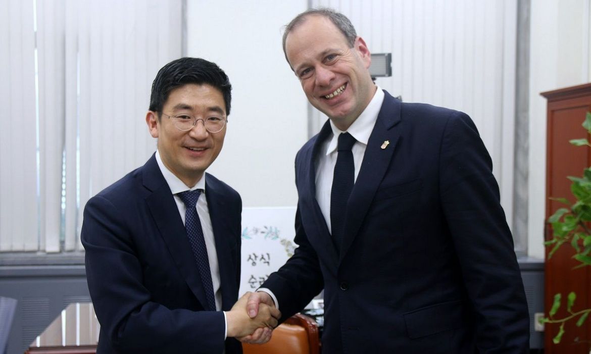 Deputy Se-Yeon Kim, head of the National Assembly Committee on Healthcare