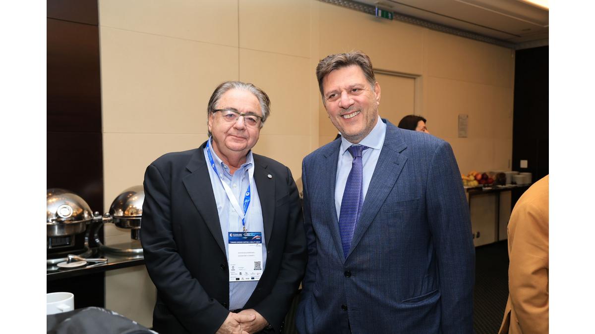 [Translate to Grec:] 