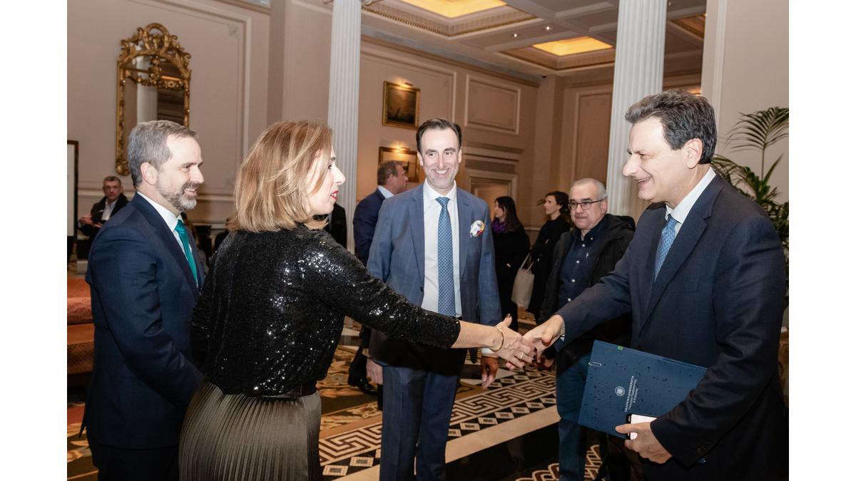 [Translate to Grec:] 