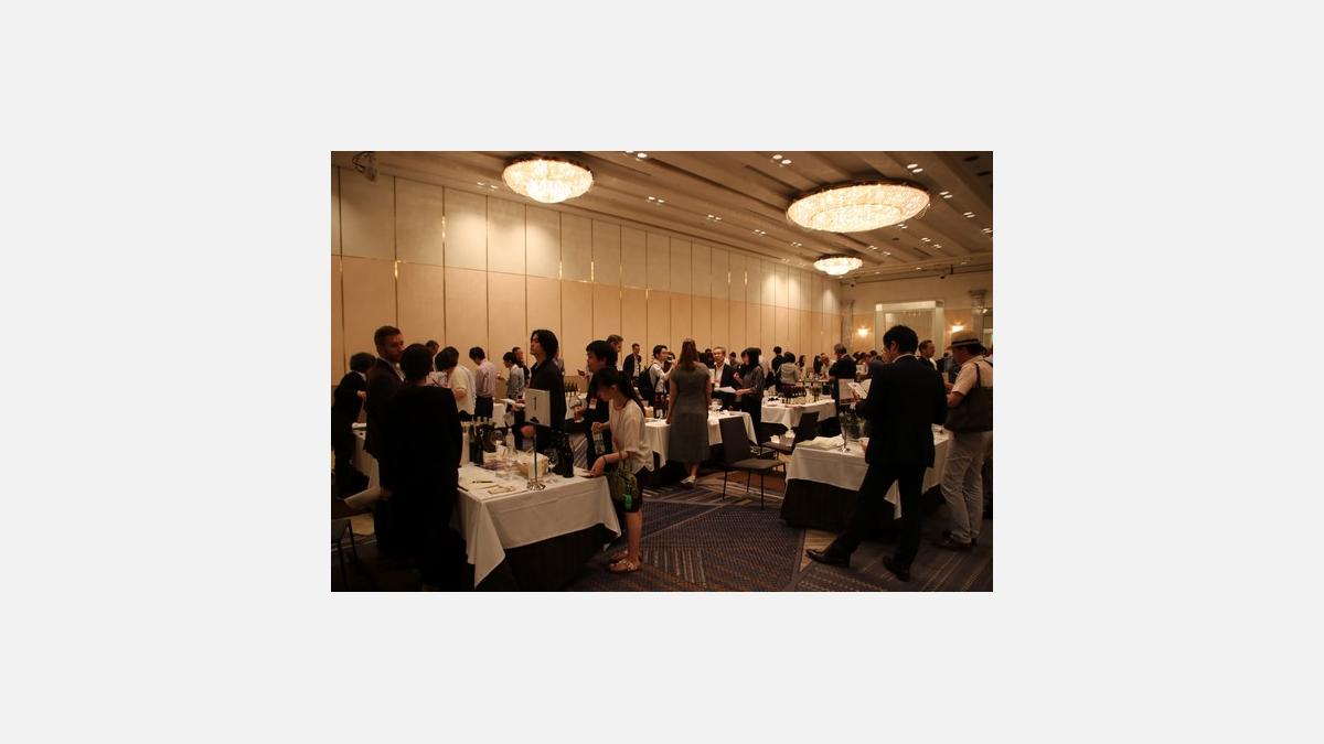 [Translate to Japonais:] mission Bourgogne & Jura Grand Tasting