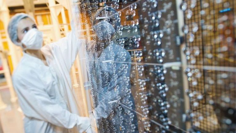 La chaine de production OneWeb