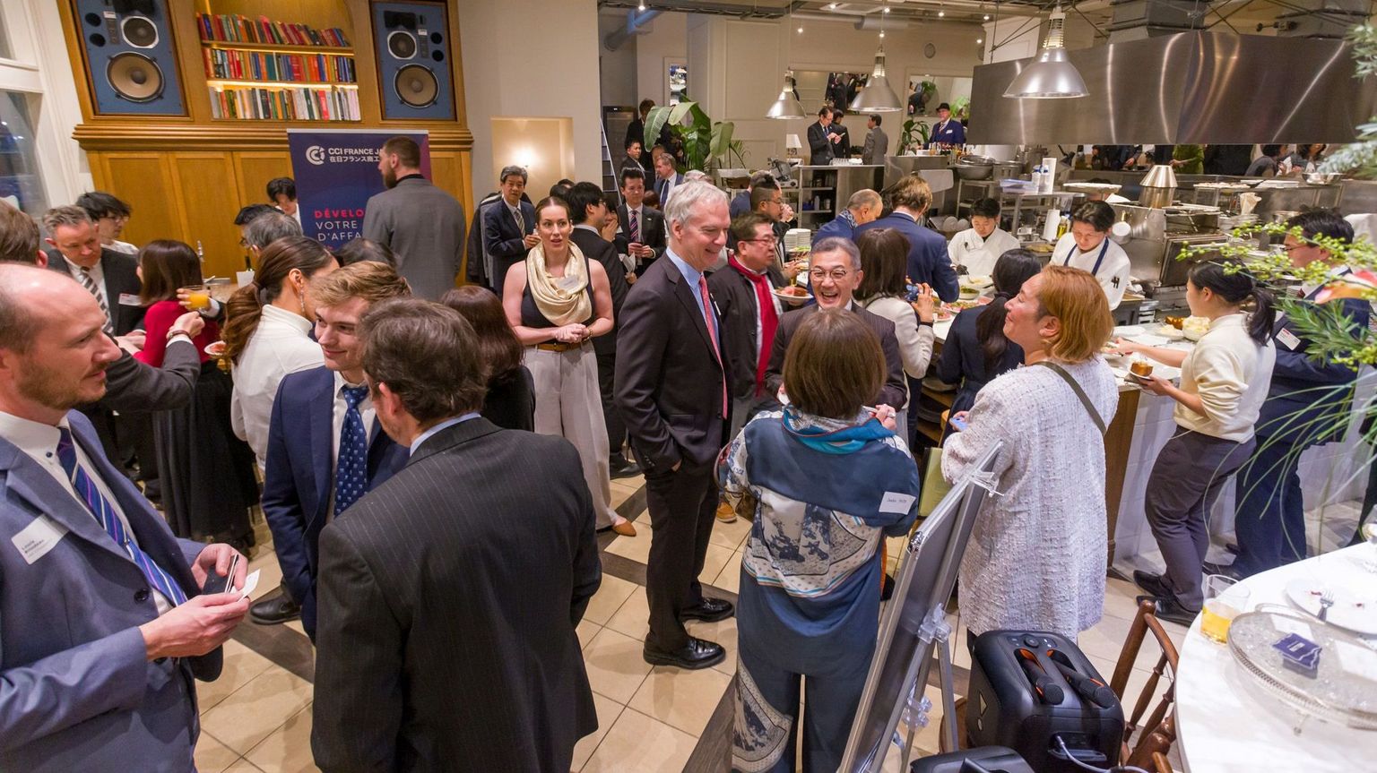 Crowd at the Vollon Event