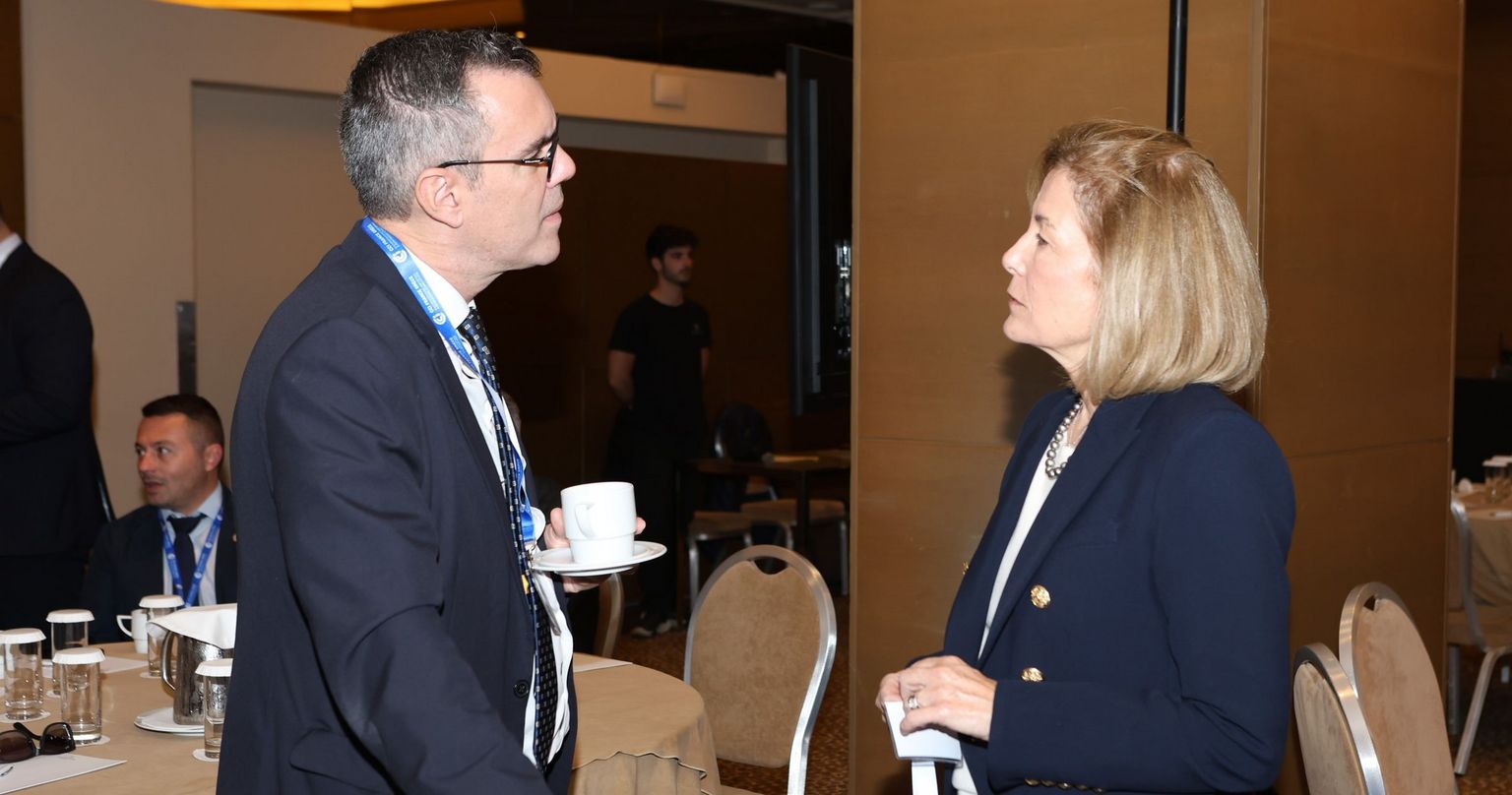 [Translate to Grec:] 