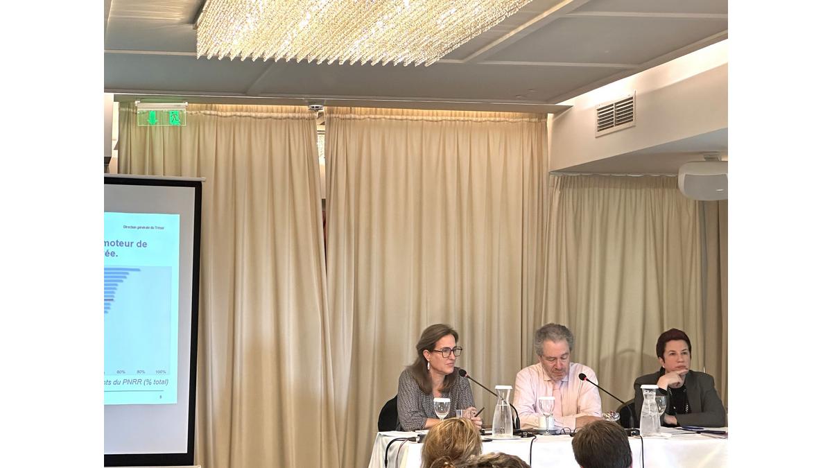 [Translate to Grec:] 